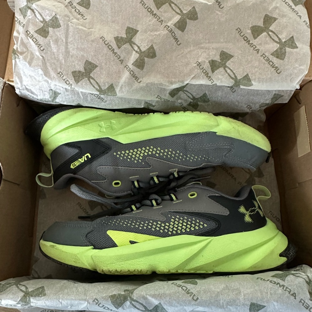 Under Armour Scramjet 6 Sneakers Big Kids Size 6